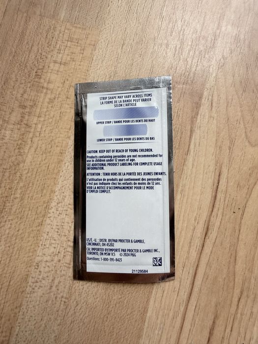 Paski wybielające Crest 3D Whitestrips Professional Effects Lampa LED