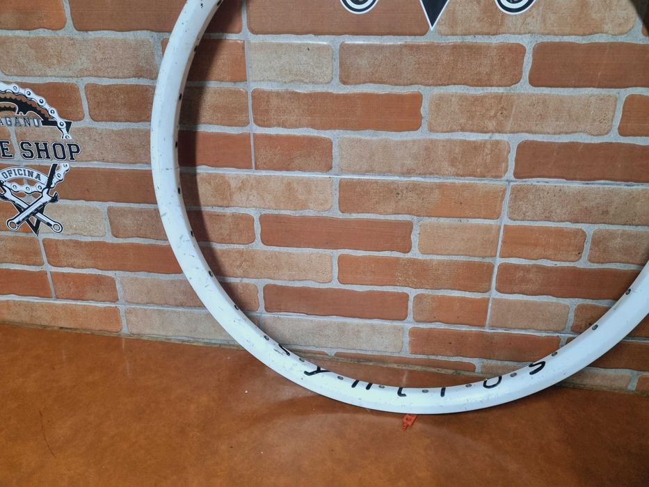 Aro Syncros 26 32F - Excelente Estado