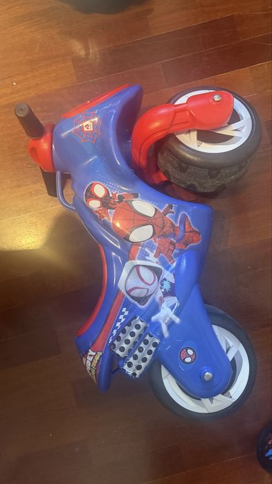Moto spiderman para criança