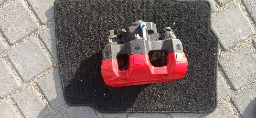 Суппорт Tesla model 3/Y performance