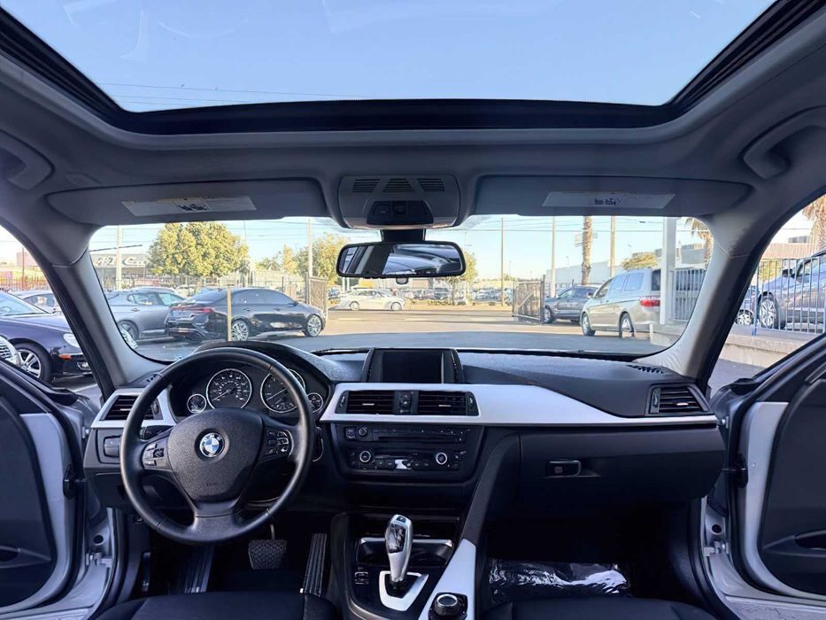 BMW 320I      2015