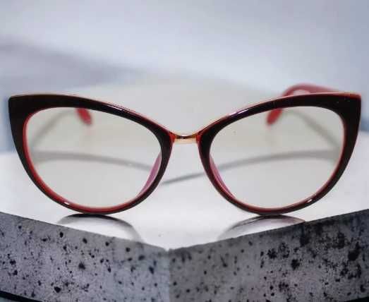 Жіночі окуляри з червоною оправою для зору ± читання код  – 725 С1