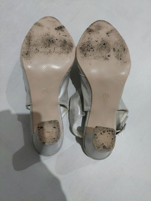 Buty na obcasie 41