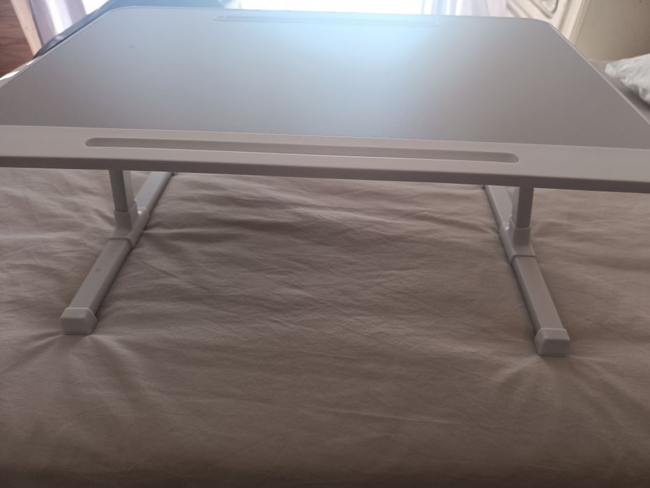 Mesa dobrável branca