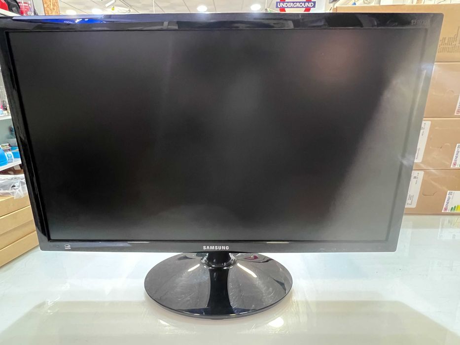 Monitor LED Samsung de 24' S24D300H Full HD