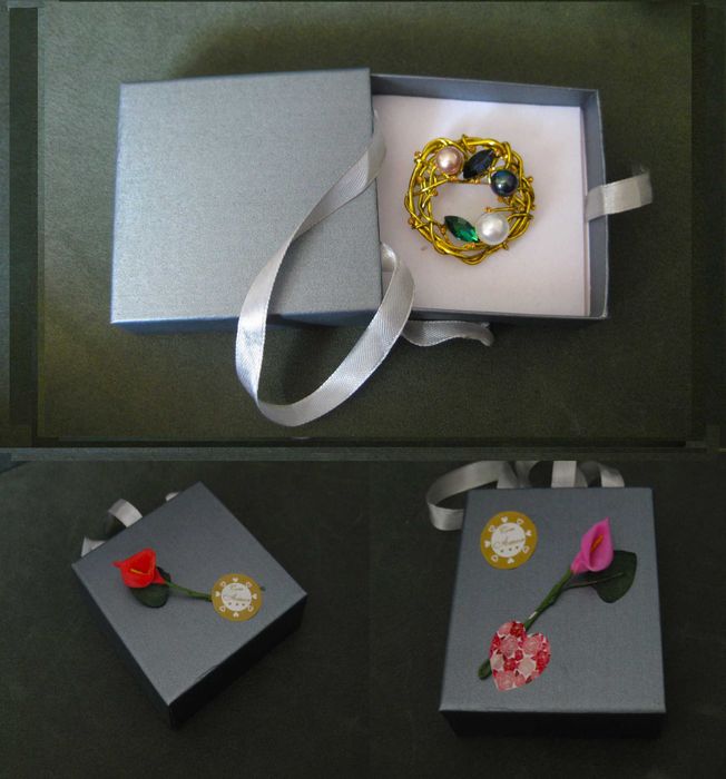 Alfinete / Broche / Pregadeira Coroa de Espinhos c/ Perolas NOVO