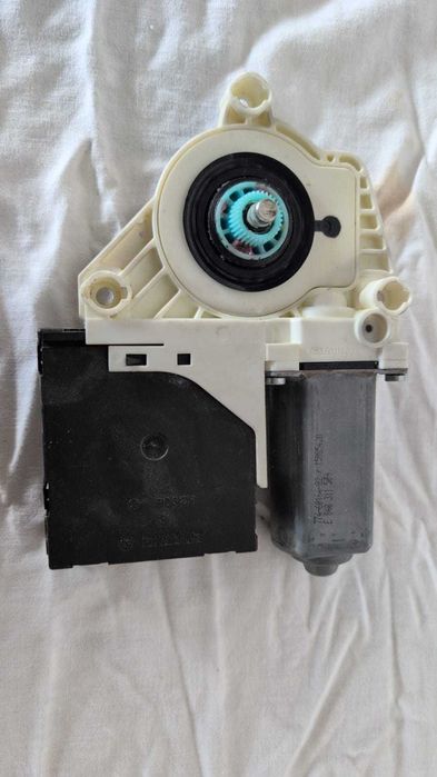 Motor elevador frt esq Golf 5