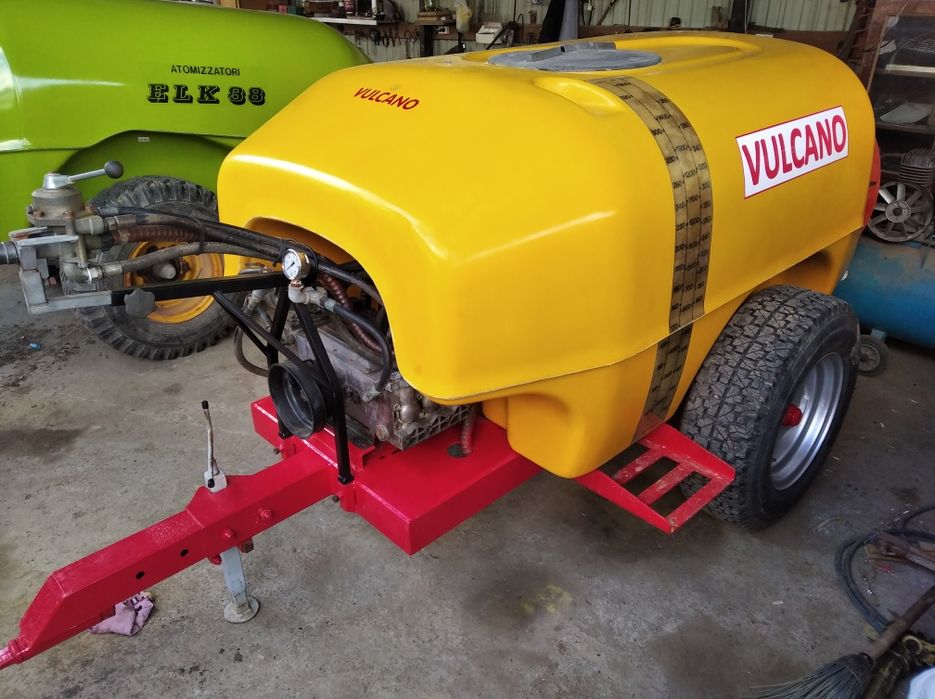 Оприскувач (опрыскиватель) садовий 1500 літрів. Италия