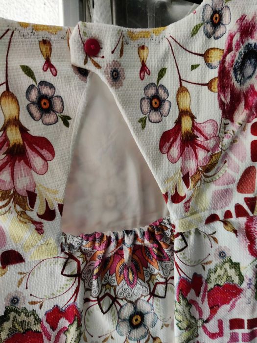 Vestido criança de cerimónia da Zara usado 1 vez