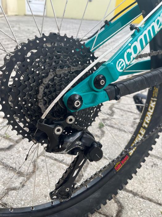Bicicleta Commencal Furious – Downhill / Freeride