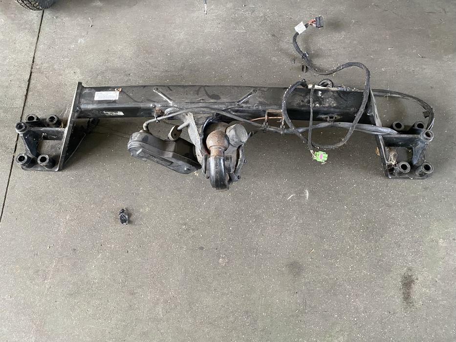Hak holowniczy VW Touareg II 7P 2010- Elektryczny