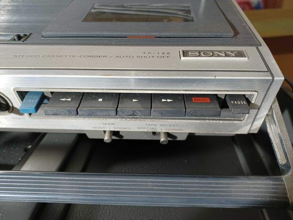 Vintage SONY TC-126 Cassette Player