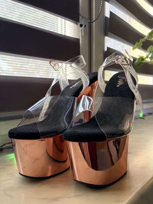 Pleaser sandałki 39