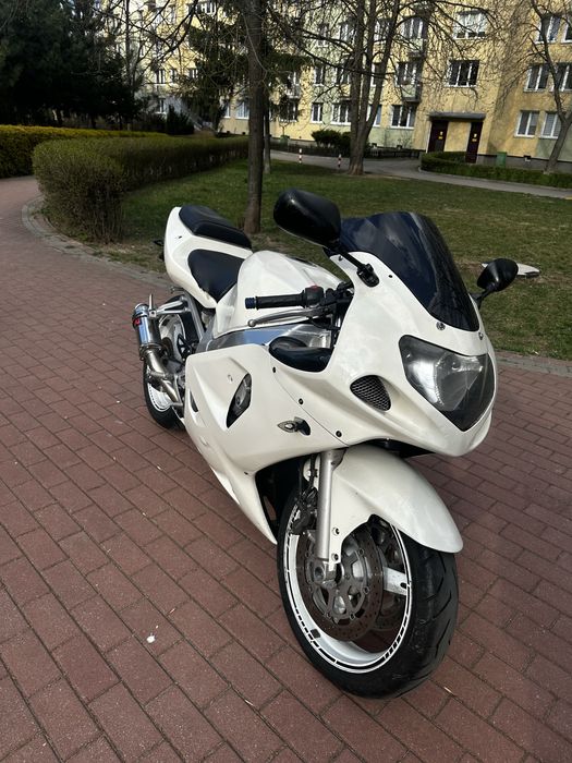 Suzuki gsxr 600 K2