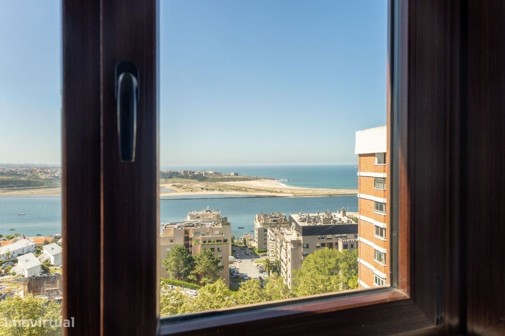 Apartamento T4 Torres Pasteleira