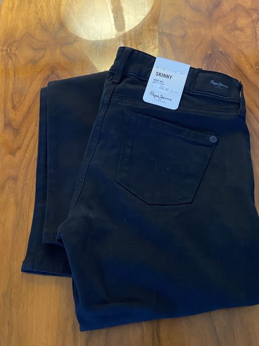 Spodnie damskie czarne PEPE-JEANS