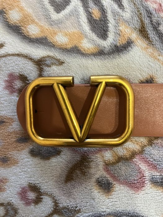 Ремень валентіно.