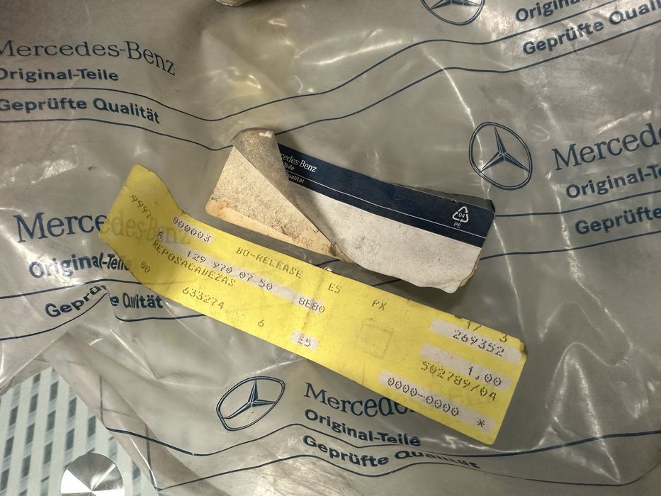 Encosto de cabeça (novo) Mercedes SL R129