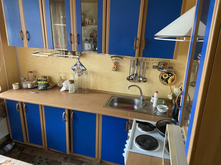 Продам 1-к. гостинку Донец. Ш., 10, Лев.берег Фрунз.ж/м, Днепр