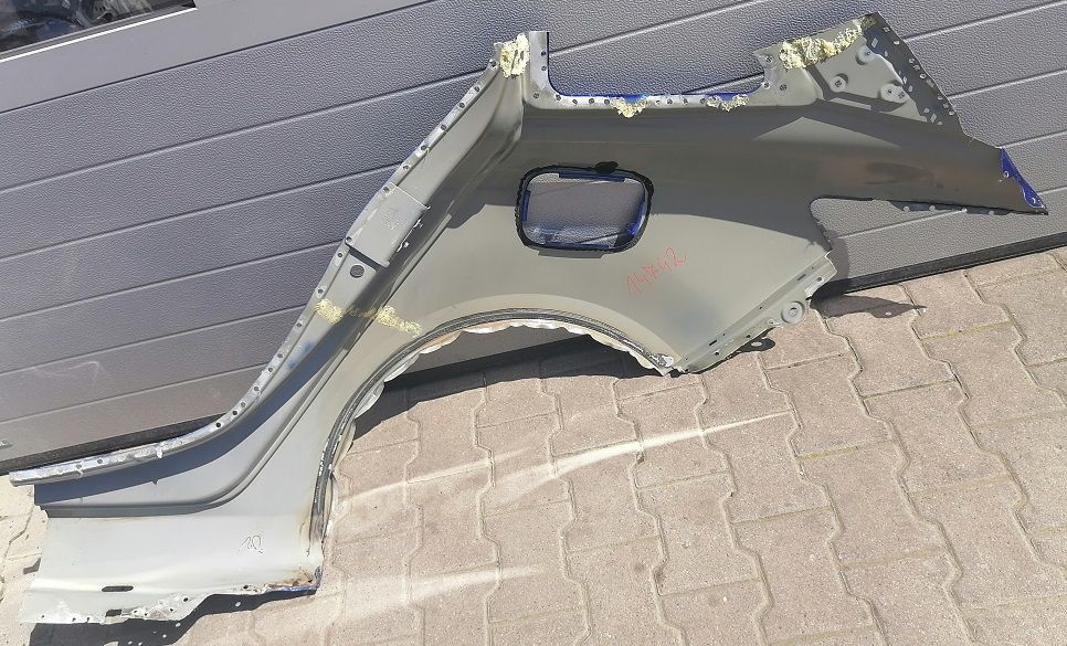 Renault Megane IV (4) Błotnik tylny prawy