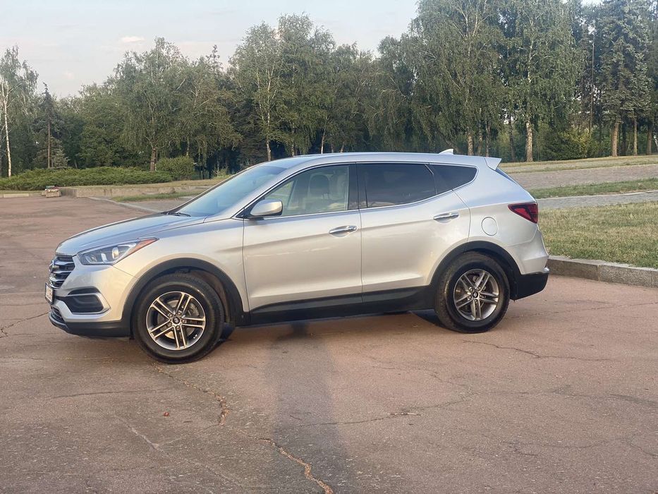 Продам Hyundai Santafe 2017 року