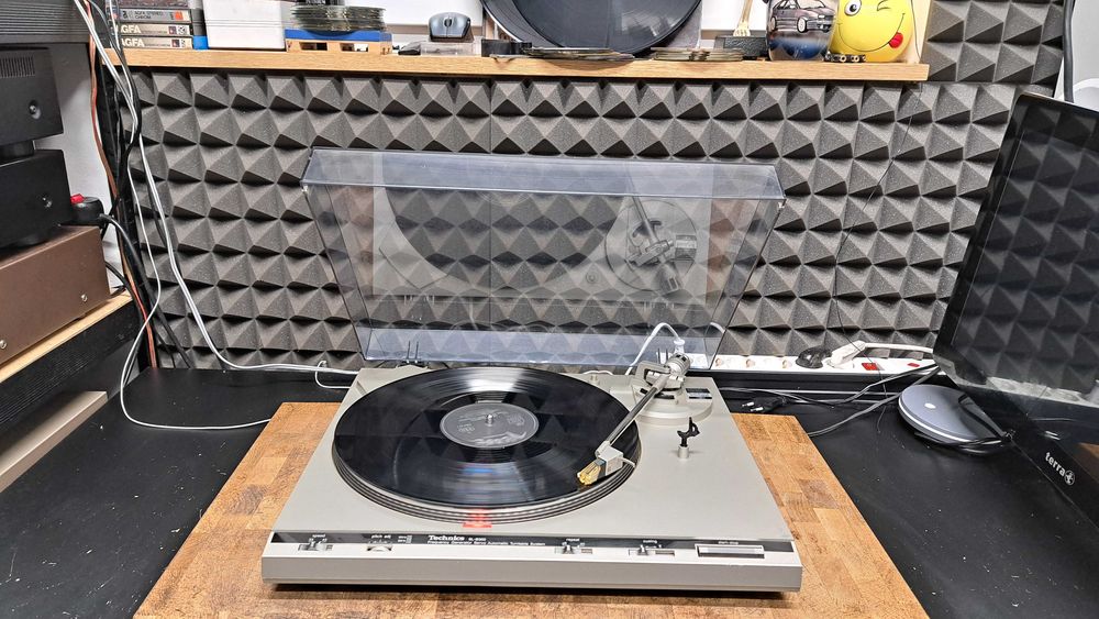 Gramofon Technics SL-B300 automat