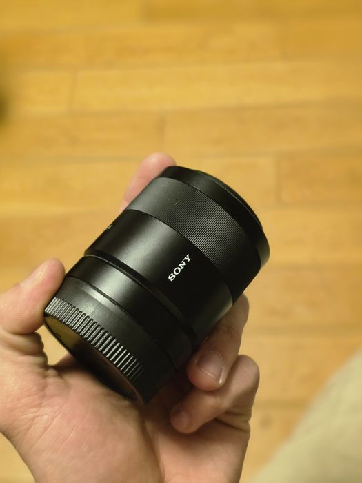 Об'єктив sony e  24mm 1.8