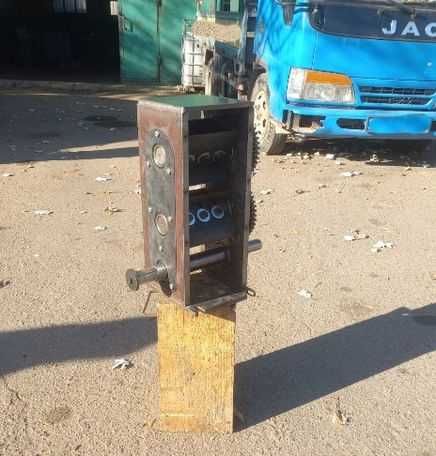 Подрібнювач гілок (діам. 50мм,100мм,120мм) гілкоруб,щепоріз,дровокол