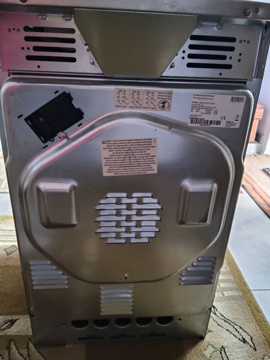 Piec z piekarnikiem + okap