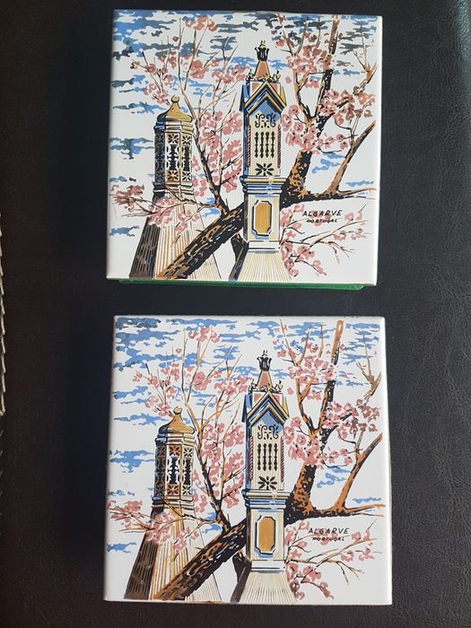 Caixas de fósforos com azulejo