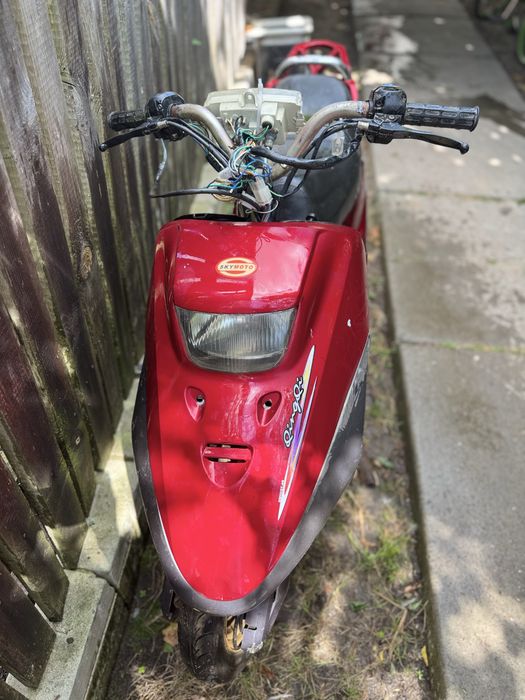 Продам Скутер, був на ходу. Розбита рульова панель. Потребує ремонту.