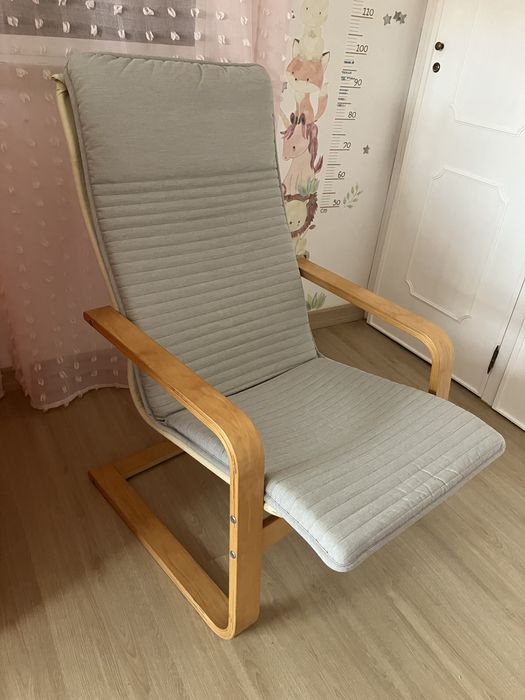 Cadeira de baloiço - Poltrona ikea - nova custa 70€