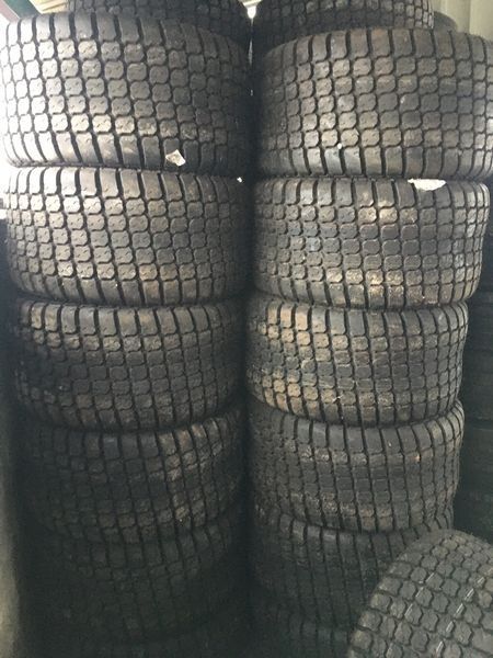 Opony jak nowe 33/15.50x16.5 Galaxy Mighty Mow