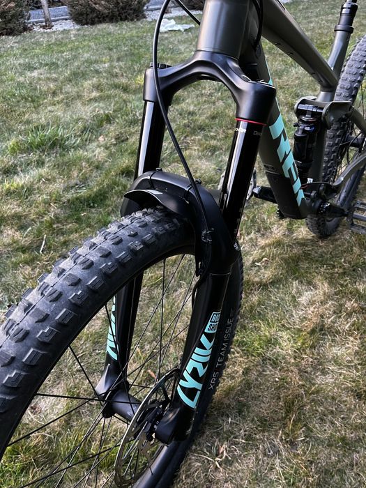 TREK Remedy 8 M/L  rower Enduro