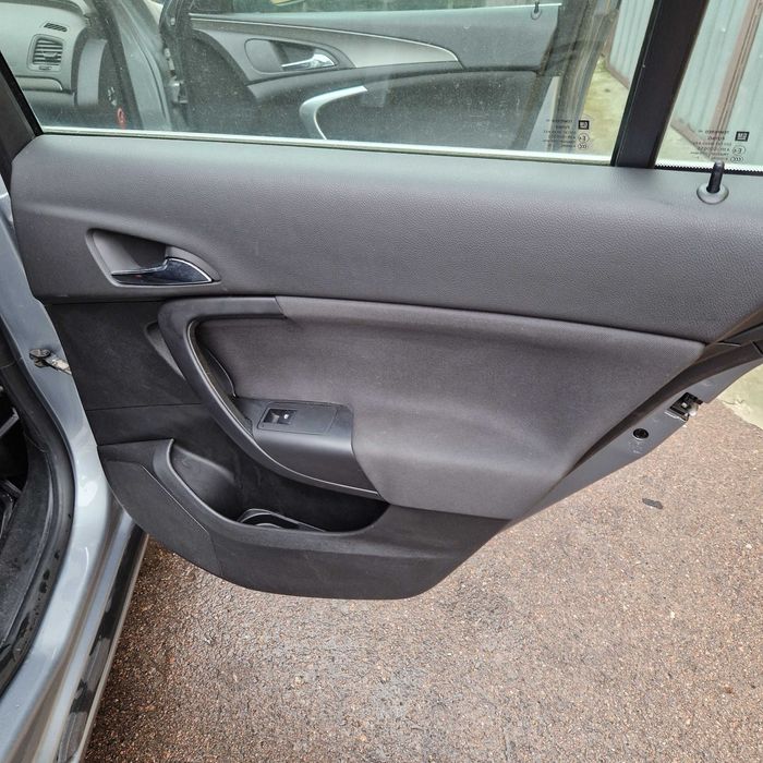 Продається Opel Insignia 2013 101 тис.км пробіг, 1 власник, офіц. дил.