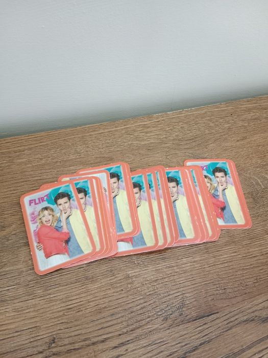 Karty do gry z serialu Violetta