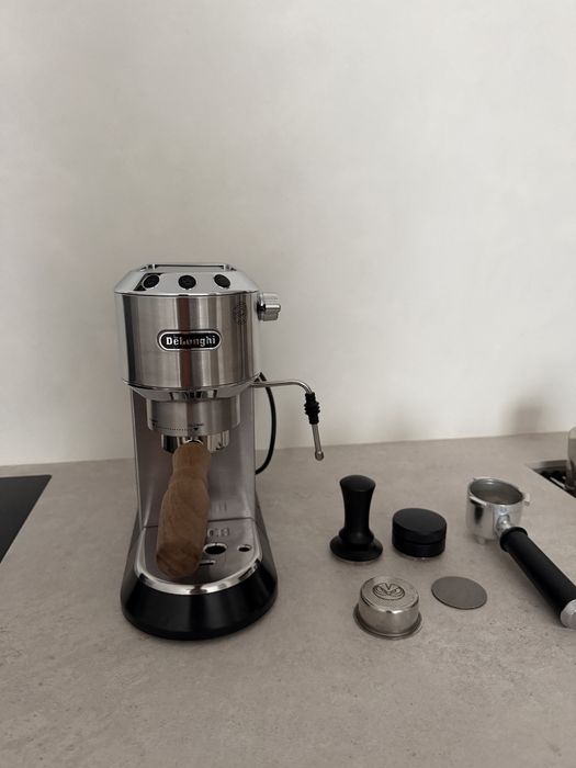 DeLonghi Dedica jak nowa + ulepszona dysza do mleka, bottomless, IMS, gwarancja