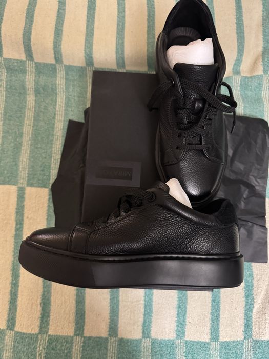 Продам новые мужские кожанные кеды