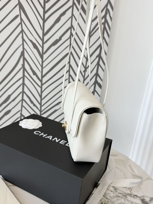 Сумка Chanel.