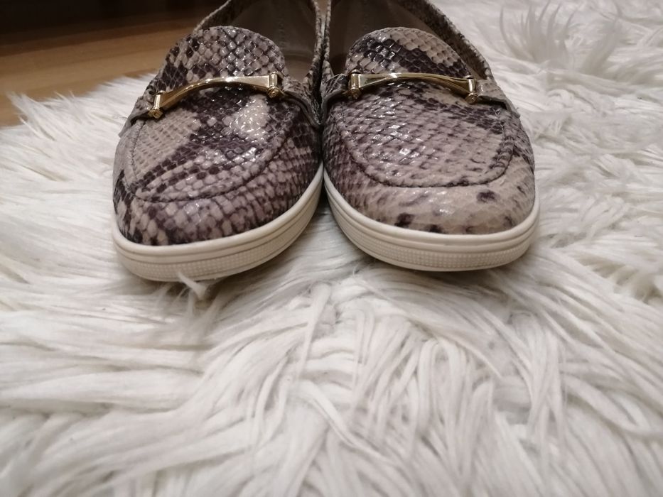 Hiszpańskie skórzane buty rozm. 38