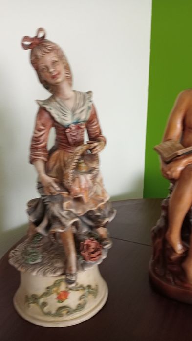 Bonecos em loiça antigos