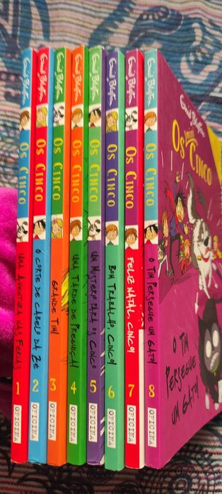 Livros infantis / juvenis