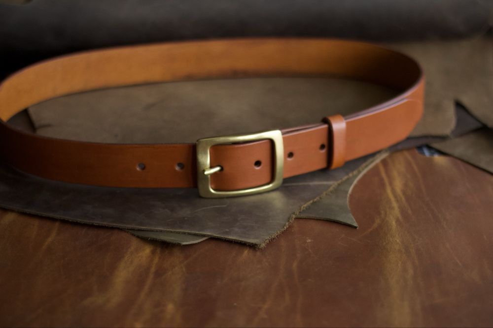 Ремінь чоловічий шкіряний / Ремень мужской кожаный. Ручна робота