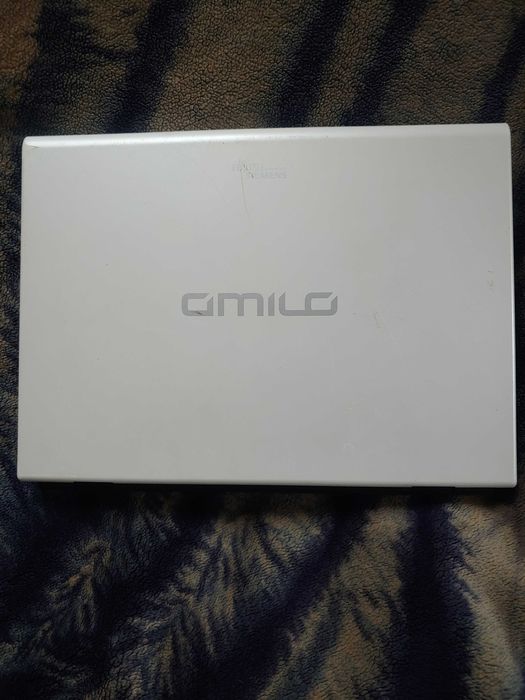 ноутбук futjitsu