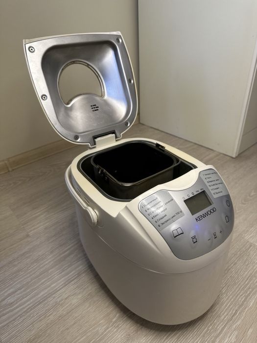 Хлібопіч Kenwood BM-210