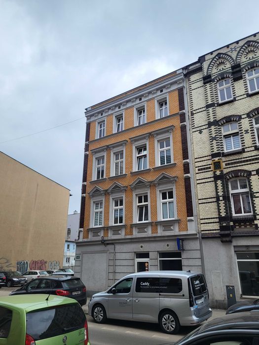 Kawalerka z centralnym ogrzewaniem i niskimi opłatami