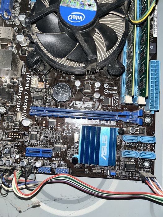 Продеється ПК: ОЗУ, CPU та Материнська плата