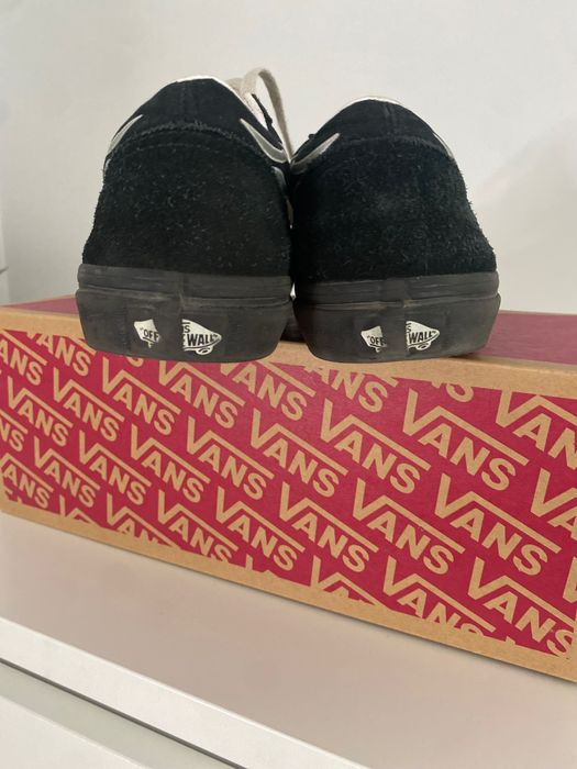 Tennis Vans pretos e prata