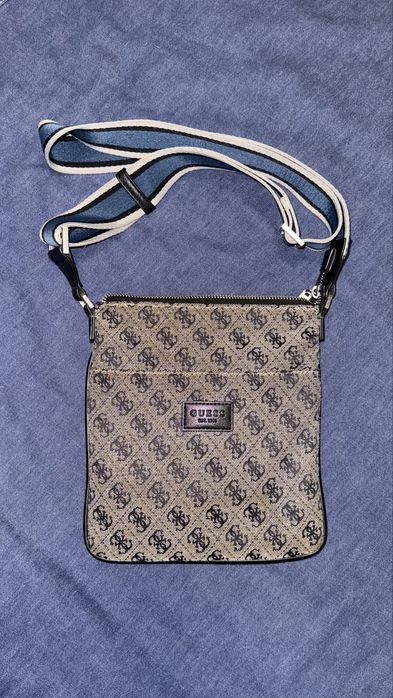 Bolsa Guess Original em Excelente Estado