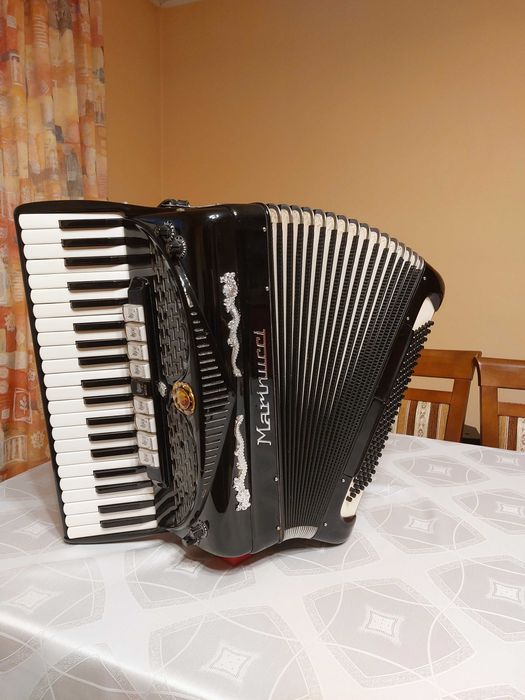 Akordeon Marinucci 120